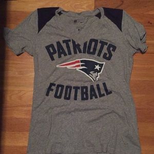 Women’s short sleeve Patriots shirt